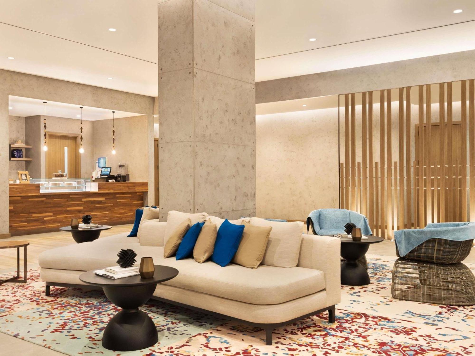 Mercure Gold District 3*